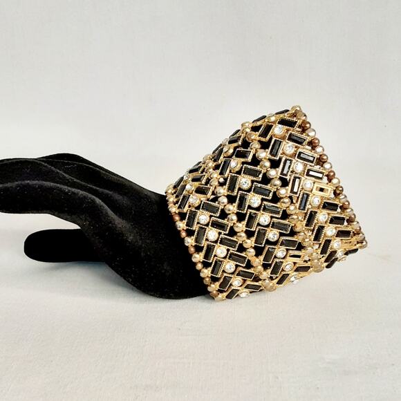 Beaded Wide Stretch Bracelet Chevron Design Gold Tone Black Clear Stones - Picture 2 of 9